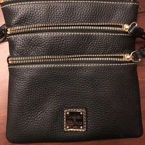 Dooney & Bourke triple zip black pebble crossbody